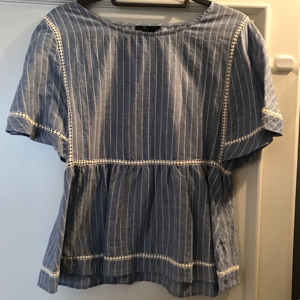 Peplum Top w Flutter Sleeves